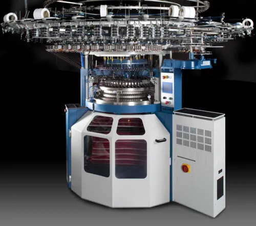 Single and double knit circular knitting machines in operation